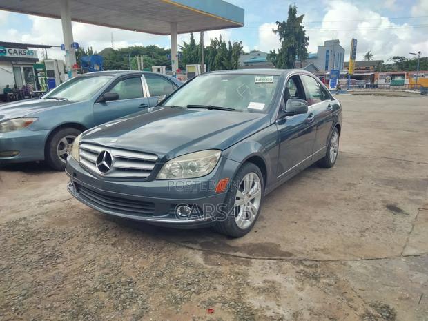 Mercedes-Benz C300 2011 Gray