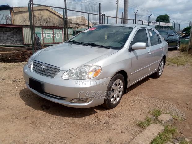 Toyota Corolla 2005 Silver