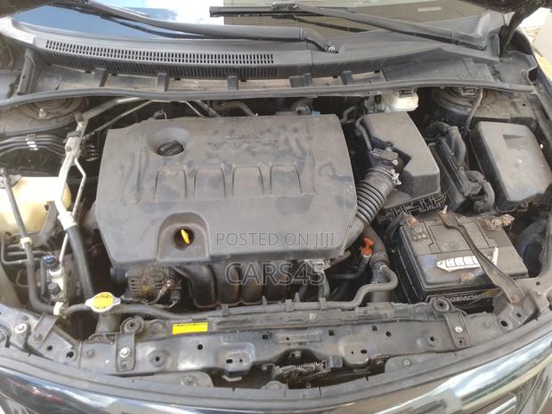 Toyota Corolla 2011 Black