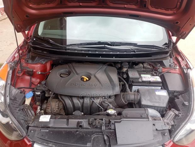 Hyundai Elantra 2012 Red