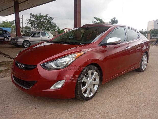 Hyundai Elantra 2012 Red