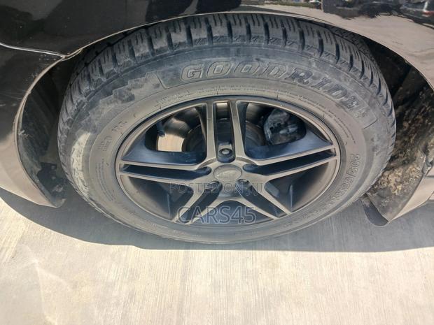 Hyundai Sonata 2012 Black