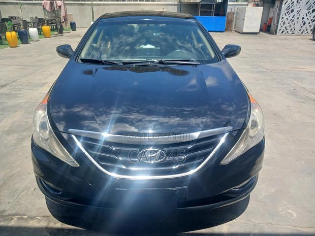 Hyundai Sonata 2012 Black