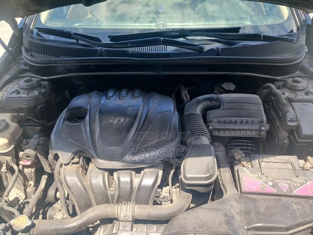 Hyundai Sonata 2012 Black