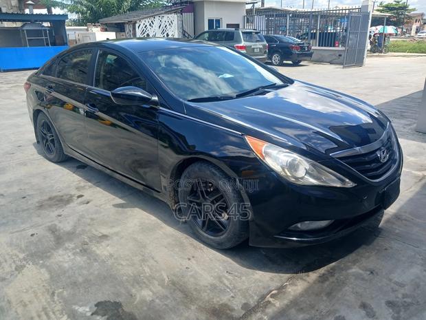 Hyundai Sonata 2012 Black