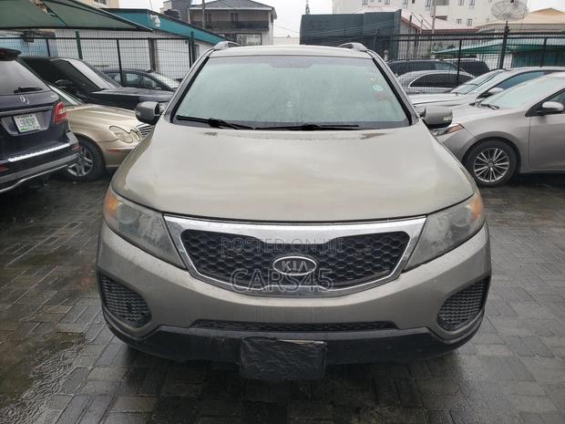 Kia Sorento 2012 Gray