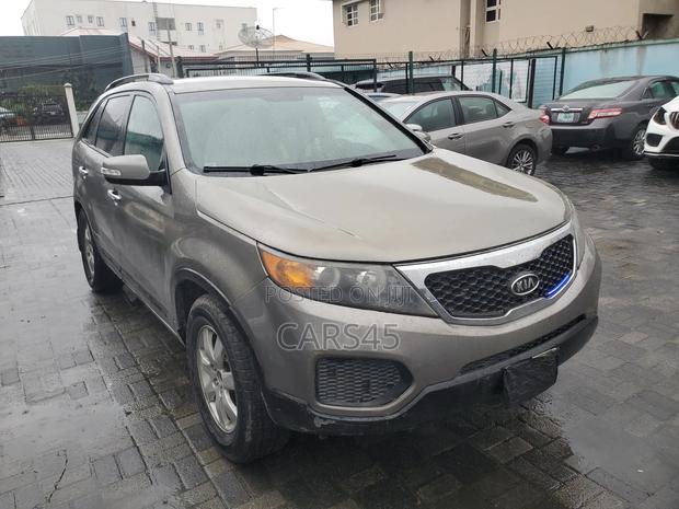 Kia Sorento 2012 Gray