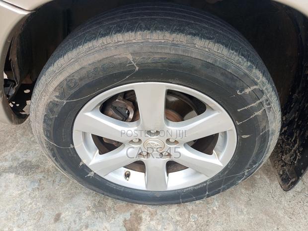 Toyota RAV4 2008 Gold