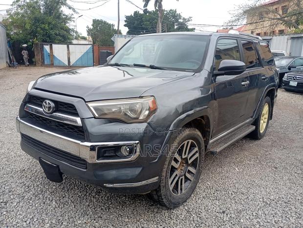Toyota 4-Runner 2011 Gray