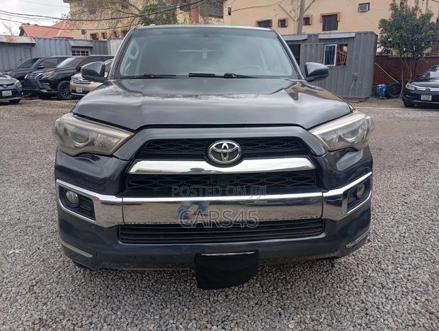 Toyota 4-Runner 2011 Gray