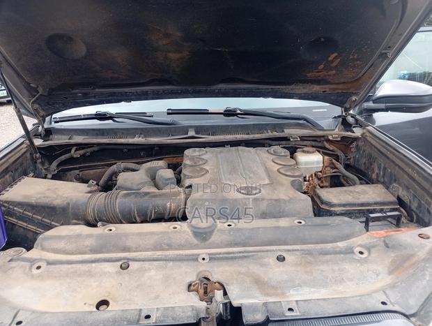 Toyota 4-Runner 2011 Gray