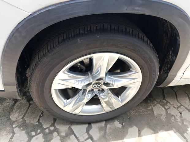 Toyota Highlander 2019 White