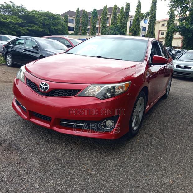 Toyota Camry 2014 Red
