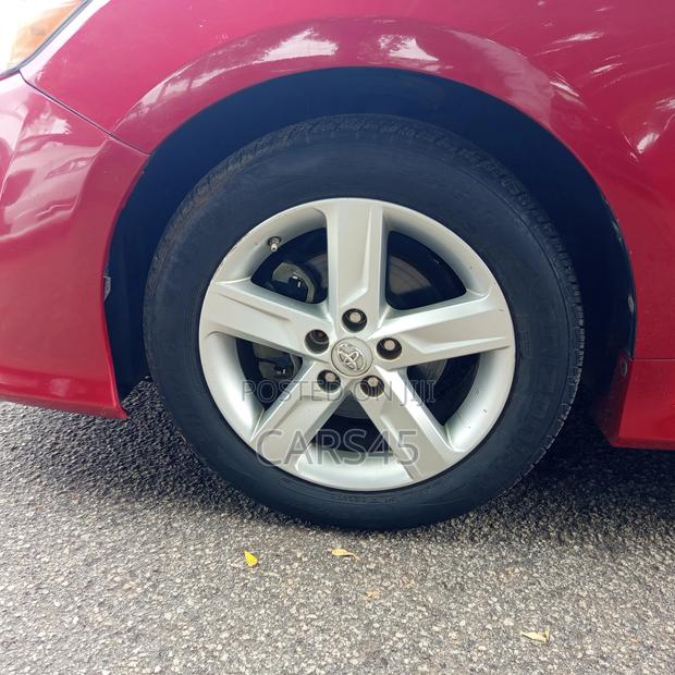 Toyota Camry 2014 Red
