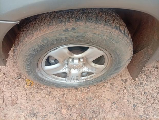 Toyota RAV4 2005 Gray