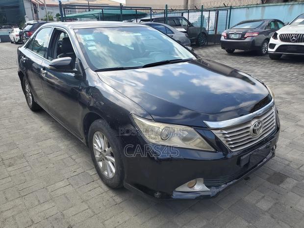 Toyota Camry 2012 Black