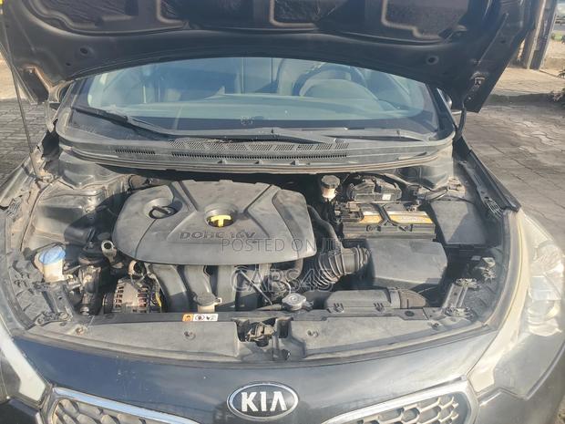 Kia Cerato 2015 Black