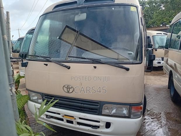 Toyota Coaster 2017 Beige