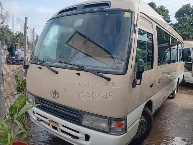 Toyota Coaster 2017 Beige