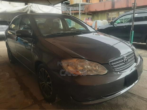 Toyota Corolla 2006 Gray