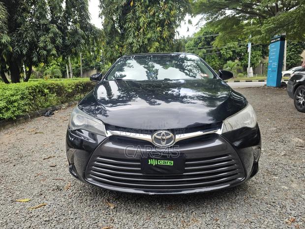 Toyota Camry XLE 4dr Sedan (2.5L 4cyl 6A) 2017 Black