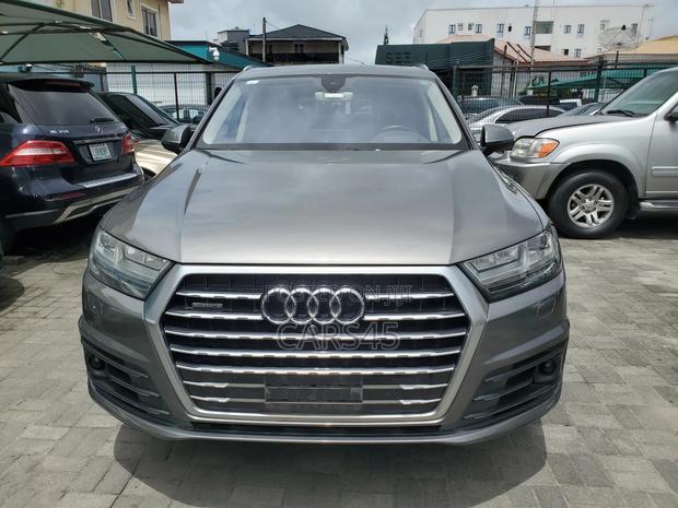 Audi Q7 2016 Gray