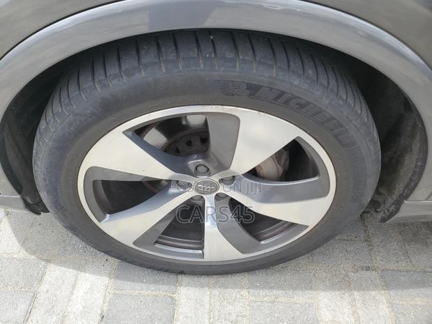 Audi Q7 2016 Gray