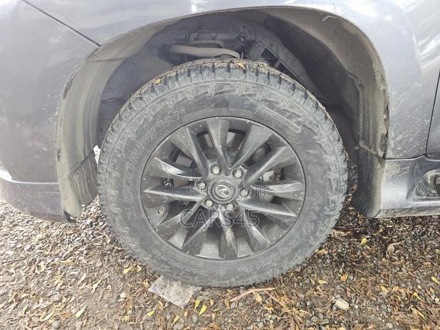 Lexus GX 460 Base 2020 Gray