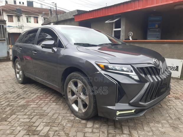 Toyota Venza 2009 Gray