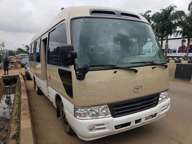 Toyota Coaster 2007 Beige