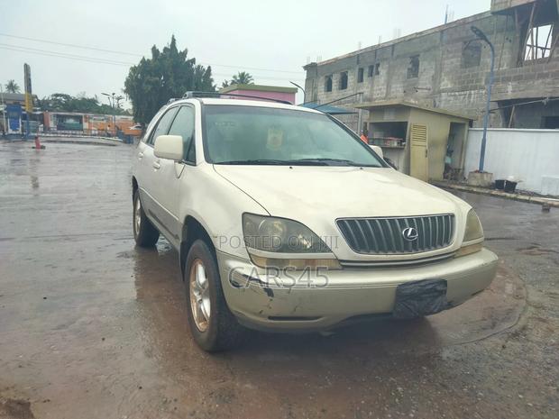 Lexus RX 1999 White