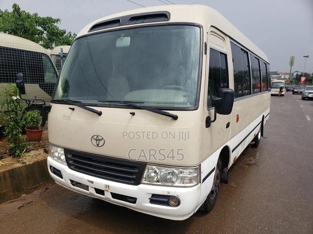 Toyota Coaster 2001 Beige