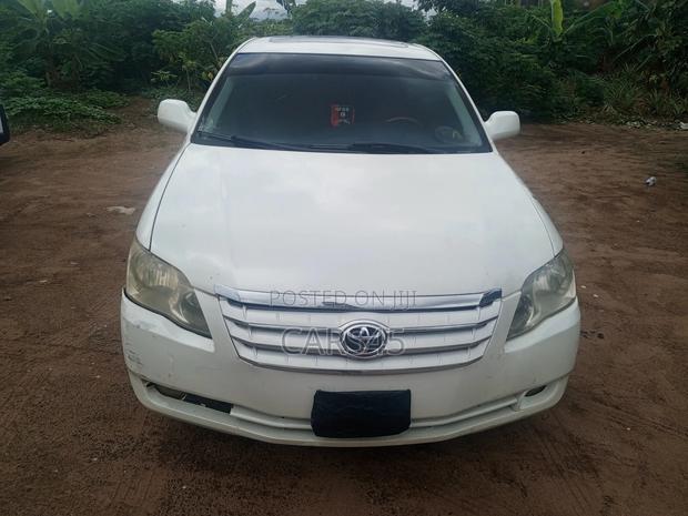 Toyota Avalon XLS 2007 White