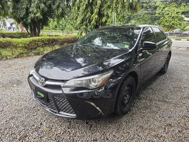 Toyota Camry SE 4dr Sedan (2.5L 4cyl 6A) 2015 Black