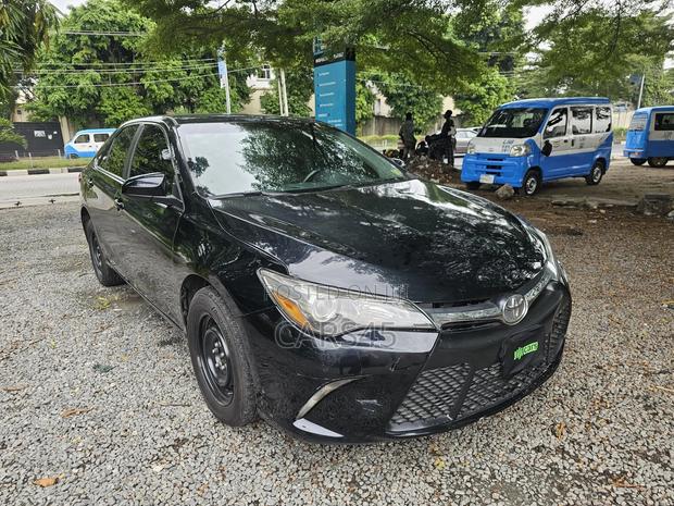 Toyota Camry SE 4dr Sedan (2.5L 4cyl 6A) 2015 Black