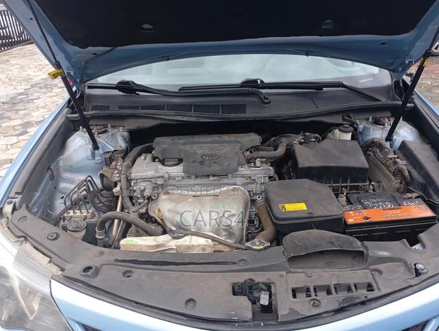 Toyota Camry 2014 Blue