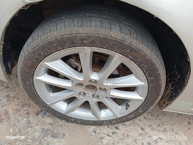 Toyota Camry 2005 Silver