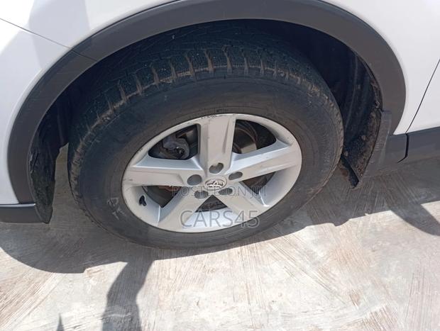 Toyota RAV4 2018 White
