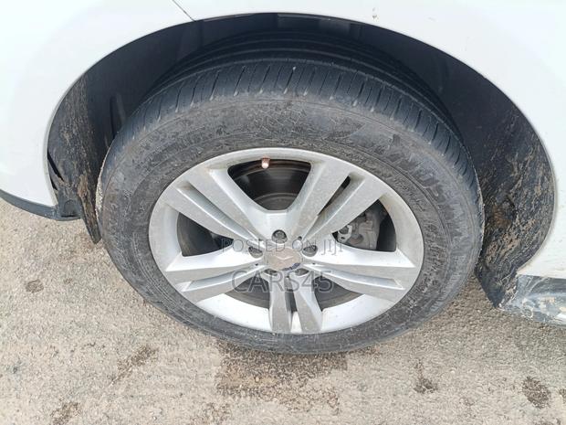 Mercedes-Benz M Class 2015 White