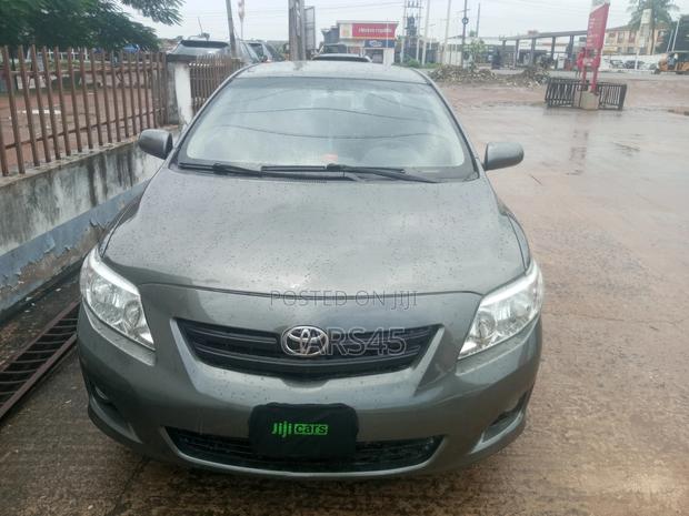 Toyota Corolla 1.4 Advanced 2009 Gray