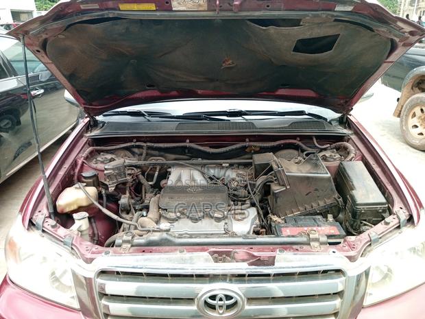 Toyota Highlander 2002 Red