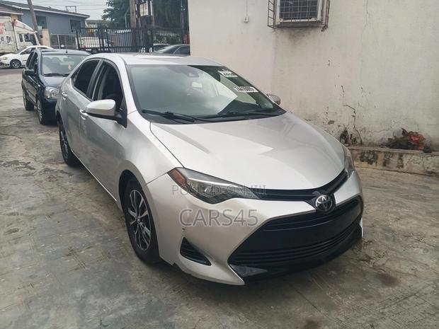 Toyota Corolla 2017 Silver
