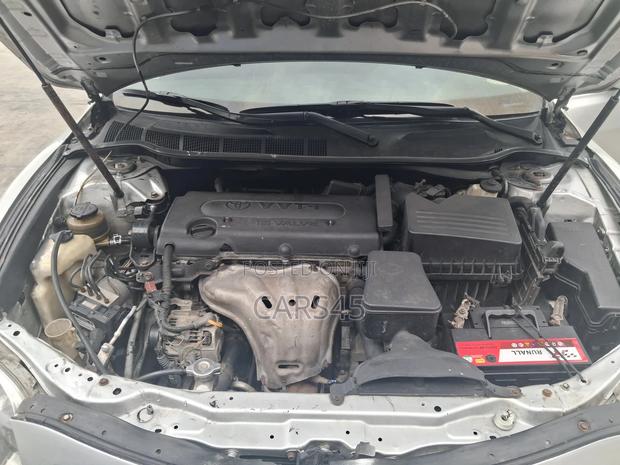 Toyota Camry 2009 Silver