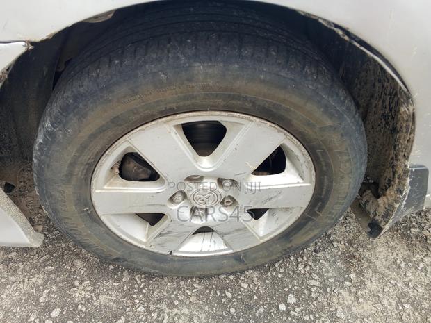 Toyota Camry XLE 4dr Sedan (2.4L 4cyl 5A) 2007 Silver