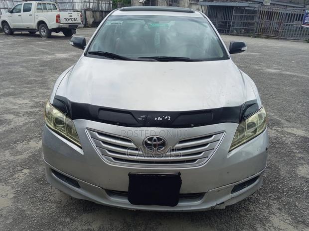 Toyota Camry XLE 4dr Sedan (2.4L 4cyl 5A) 2007 Silver