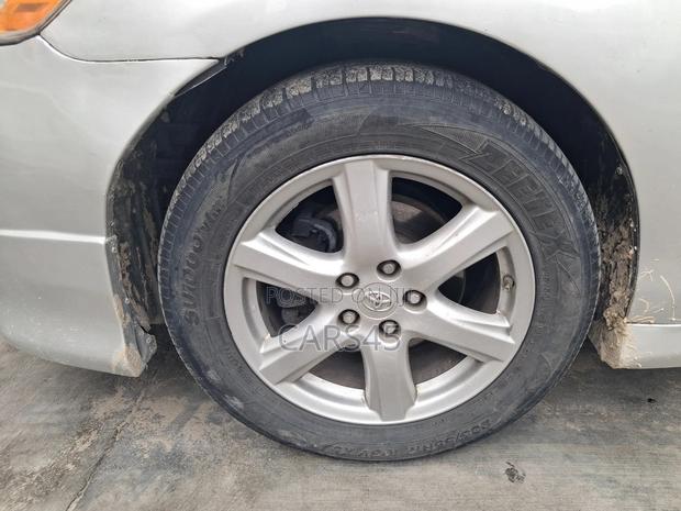 Toyota Camry 2009 Silver