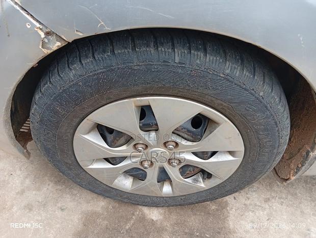 Hyundai Xcent 2015 Silver