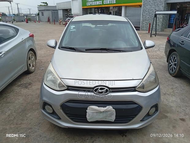 Hyundai Xcent 2015 Silver
