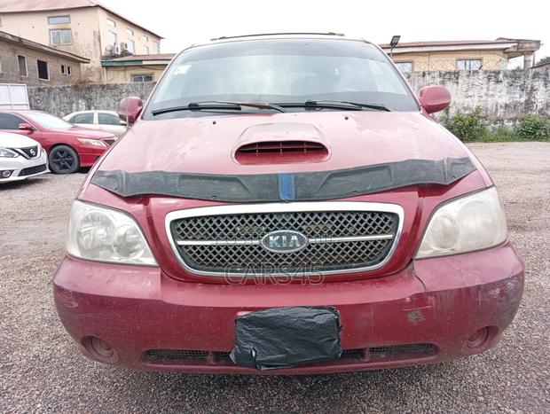 Kia Sedona 2005 Red