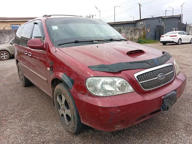 Kia Sedona 2005 Red